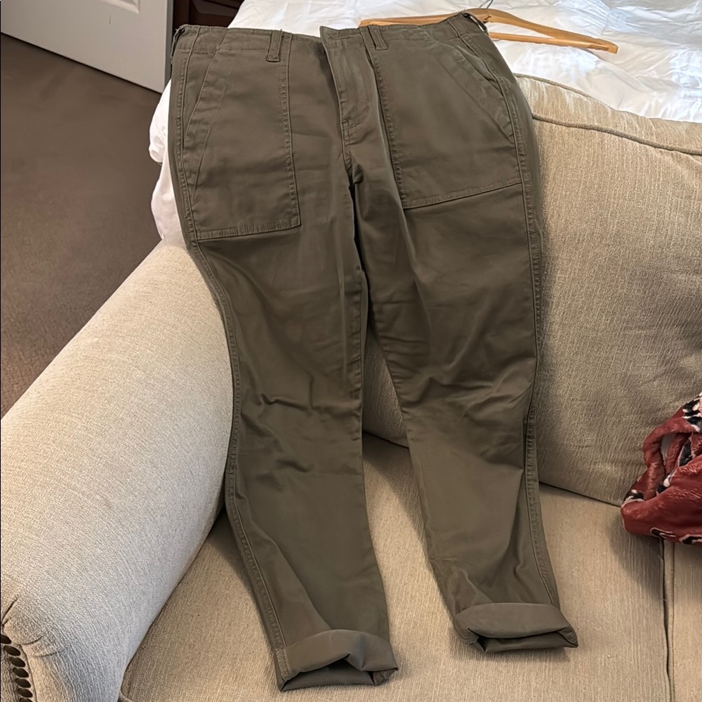 Women’s Olive Pants